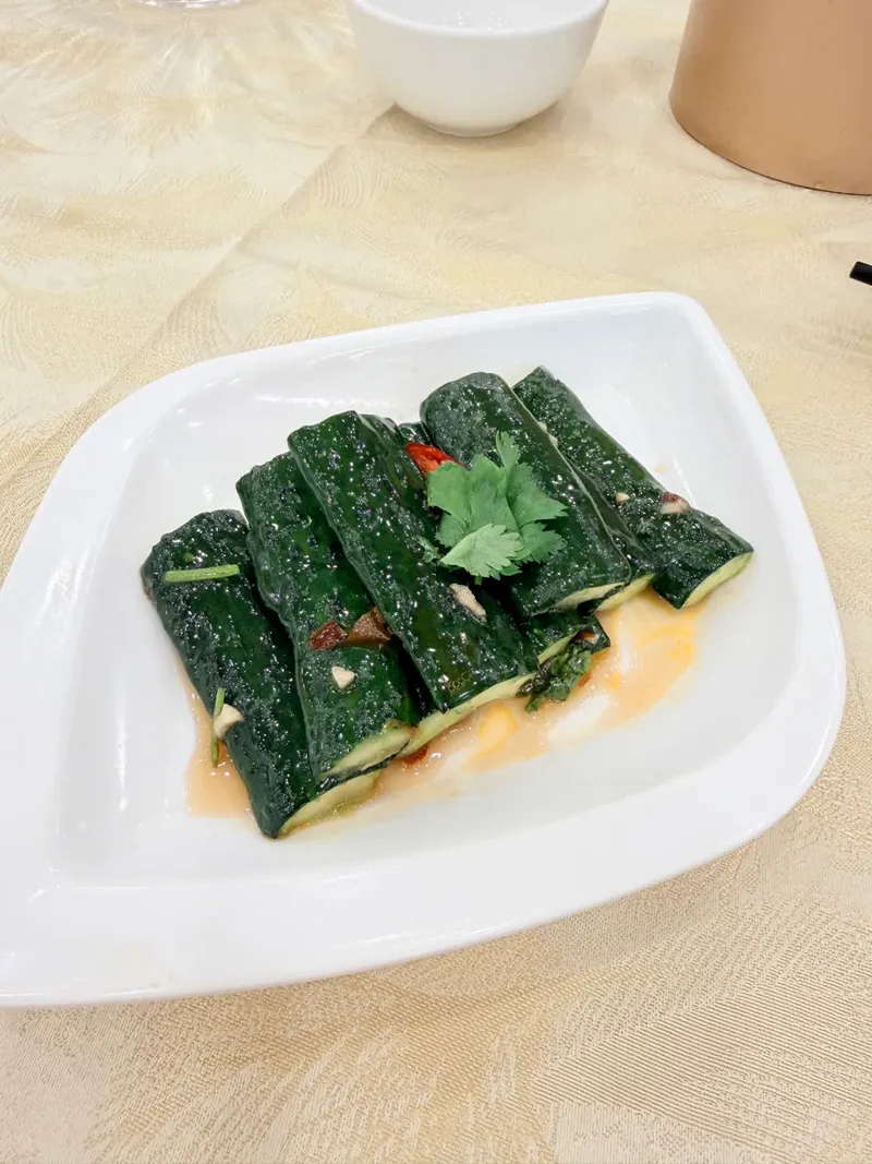 Smashed cucumber cold dish