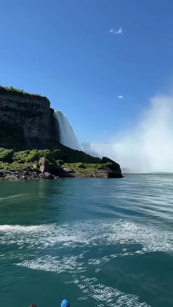 Niagara Falls in the mist, seen from the boat